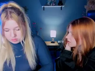 juli-kisss's Live Sex Cam Show