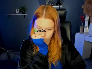 juli-kisss's Live Sex Cam Show