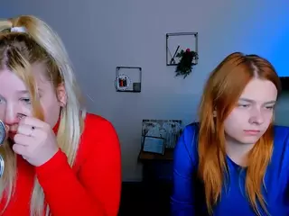 juli-kisss's Live Sex Cam Show