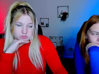 juli-kisss's Live Sex Cam Show