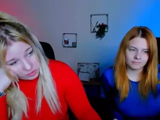 juli-kisss's Live Sex Cam Show