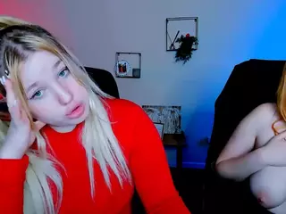 juli-kisss's Live Sex Cam Show