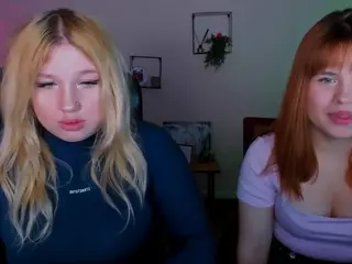 juli-kisss's Live Sex Cam Show