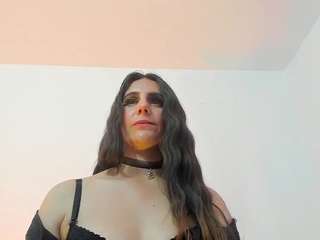 Samanthamihller's cam show statistics and live stream
