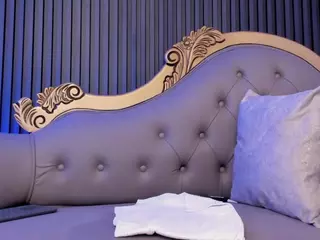 YOURPERFECT-ASS's Live Sex Cam Show
