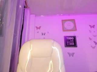 Milf Victoria live webcam show
