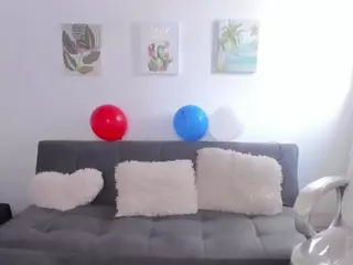Victoriaa's Live Sex Cam Show