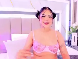 Dollsweety's Live Sex Cam Show