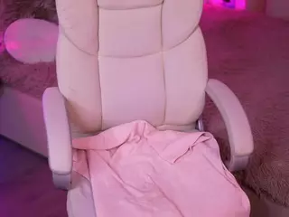 JulietDream's Live Sex Cam Show