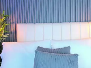 LinaGlam's Live Sex Cam Show