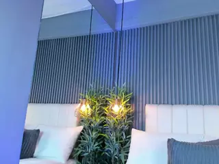 LinaGlam's Live Sex Cam Show
