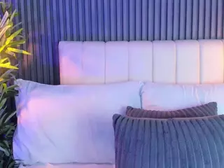 LinaGlam's Live Sex Cam Show