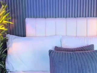 LinaGlam's Live Sex Cam Show