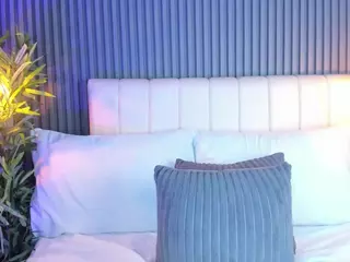 LinaGlam's Live Sex Cam Show