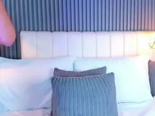 LinaGlam's Live Sex Cam Show