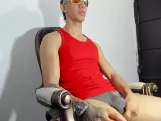 Owennfit090's Live Sex Cam Show