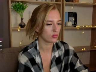 Stacy live cam preview
