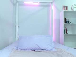  ari-rossee chat room