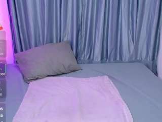 ari-rossee webcam model