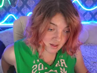 CremySweety's Live Sex Cam Show