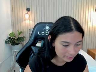 melody-flowers Live Webcam on CamSoda