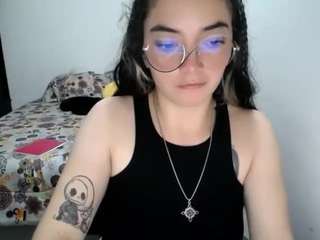 cameliasaenz Live Webcam on CamSoda