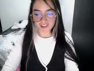 cameliasaenz Pvton live webcam