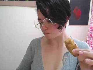 cameliasaenz