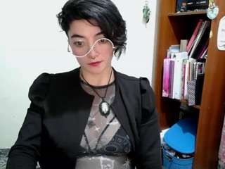 cameliasaenz