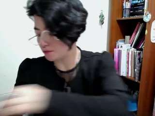 cameliasaenz
