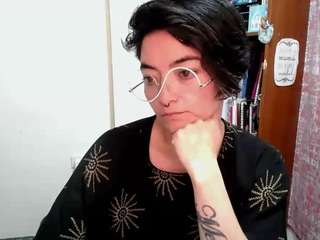 cameliasaenz