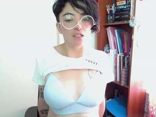 Náhled Camelia Saenz