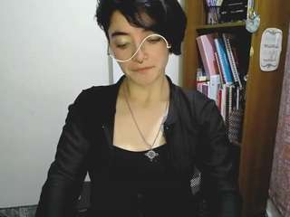 cameliasaenz