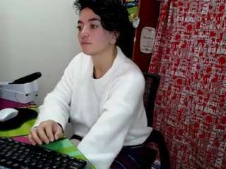 Camelia Saenz live webcam show