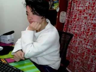 Camelia Saenz live webcam show