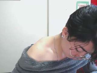 Camelia Saenz live cam