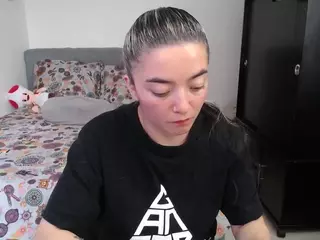Camelia Saenz's Live Sex Cam Show