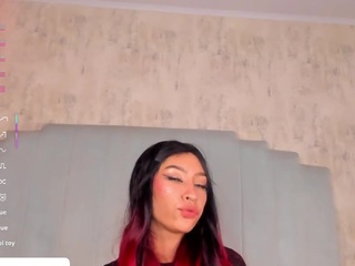gloomy-sweetness Webcam Model Profile