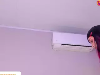 gloomy-sweetness's Live Sex Cam Show