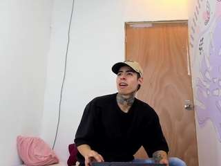 mathewthunderr webcam