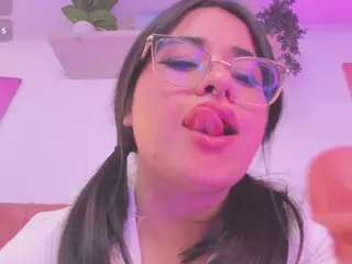 Mara-paradise's Live Sex Cam Show
