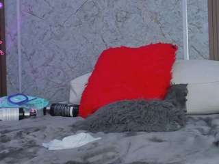 mylu-hardy Webcam Model Profile