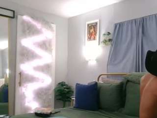 Twinkbottom95