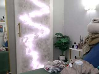 Twinkbottom95