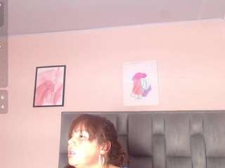 le modèle maaggyy est en webcam porno dans un show sur le site camsoda, il possède les tags suivants: black hair,blowjob,brown eyes,deepthroat,no drinking,no smoking,sex toys,teen 18,young adult,hd,muscle,small tits