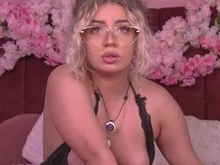maddisonblush's live room