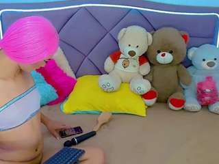 sara-brownn Live Webcam on CamSoda