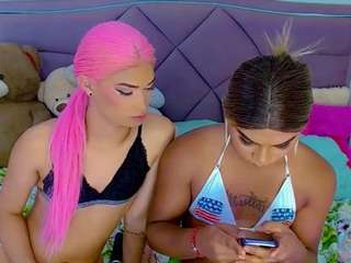 sara-brownn Live Webcam on CamSoda