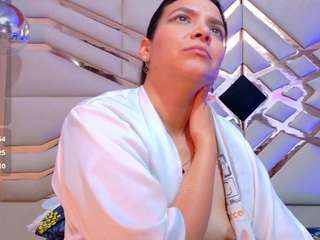 sluttyandmature's CamSoda show and profile