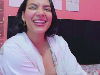 le modèle sluttyandmature est en webcam porno dans un show sur le site camsoda, il possède les tags suivants: amateur,moaning,toys,tease,strip,squirter,spank,shaved pussy,role-play,pussy,public,orgasm,normal,no smoking,anal,nature,no drinking,lush,blowjob,anal-toys